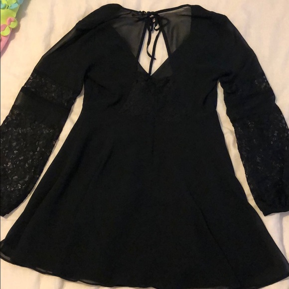 Dress - Picture 5 of 6